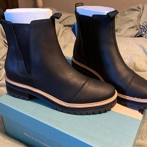 Brand new Toms boots size 9.5